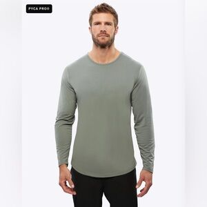 NWOT CUTS AO Long Sleeve Curve-Hem Tee sage